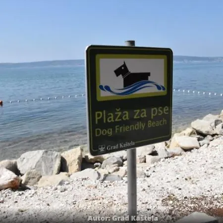 Mir * Kastela