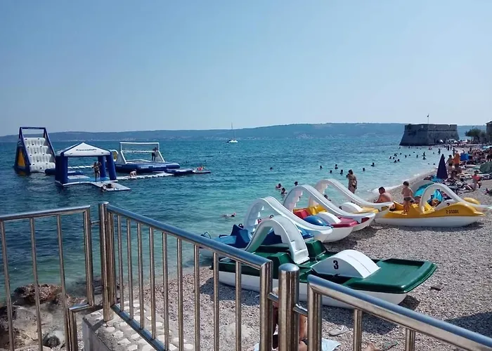 Mir شقة Kaštela