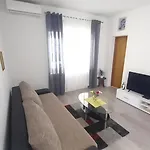Mir *