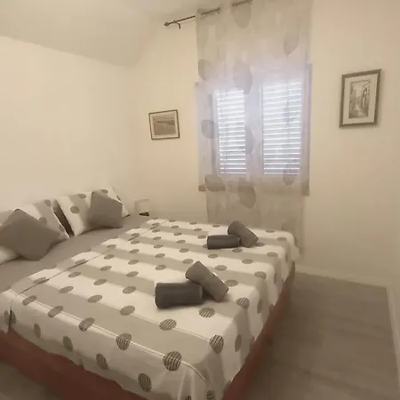 Mir Kaštela
